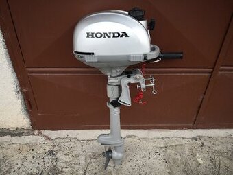 lodný motor HONDA 2,3 HP štvortakt r.v.1/2023