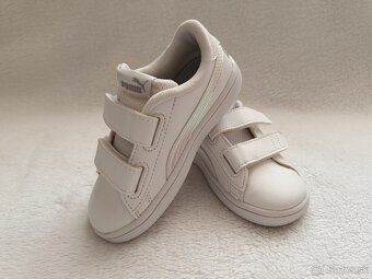 Tenisky Adidas v.25