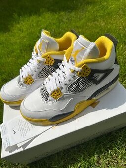 Tenisky Air Jordan 4 Retro