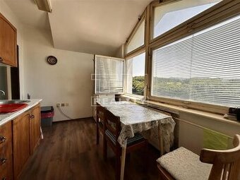 PODKROVNÝ 3-IZBOVÝ BYT S BALKÓNOM, 65m2, VÝCHODNÁ ULICA,...