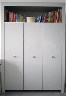 Šatníková skriňa na predaj