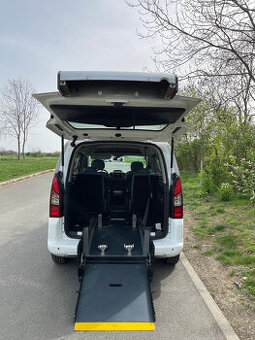 Auto pro ZTP/OZP – vozíčkára: koupím