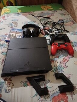 Predám playstation 4