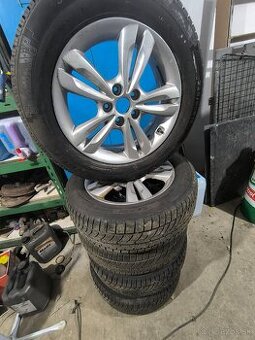Hyundai ix35 225/60R17
