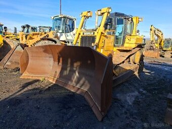 CATERPILLAR D6T XL