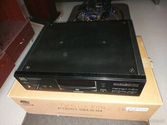 Predám AKAI CD-79