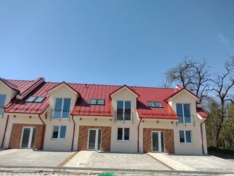 Radové domy - novostavby rodinných domov pri Andovciach