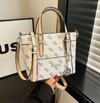 kabelka Guess biela