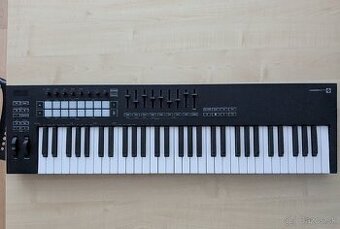 Predám MIDI keyboard Novation Launchkey 61 MK3