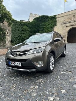 Toyota RAV4 2.2 l D-CAT Premium