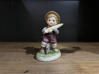 Keramická soška chlapec s dáždnikom - vintage dekorácia