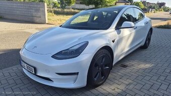 Tesla model 3 LR 2021