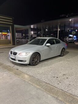 BMW E92 325i