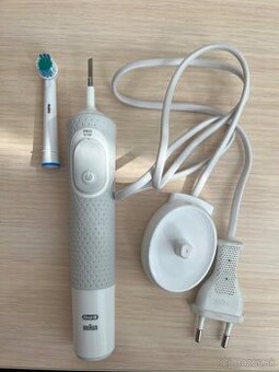 Zubná kefka Oral-B