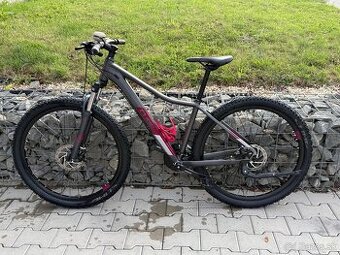 Predám horsky bicykel Cube Accees 27,5