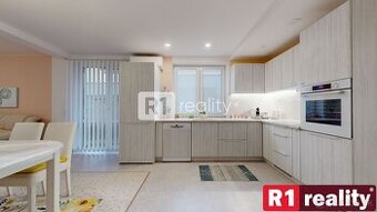 Komfortné 4 izbové bývanie s vlastným pozemkom/dvorom 229 m2