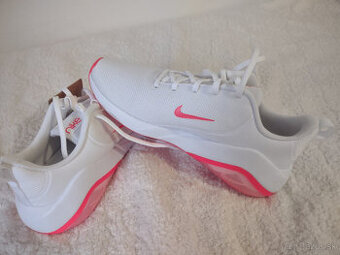 NIKE Športová obuv Bella 7 zenske velkost 7 41