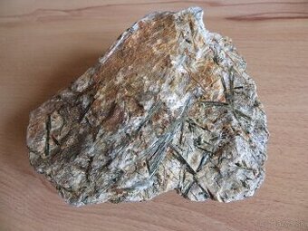 Minerály - aktinolit z Habachtalu (Rakúsko)