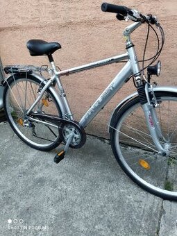 Bicykel trekingovy conquest performance