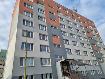 VÝHODNÁ PONUKA dvojizbový byt s balkónom v Lučenci