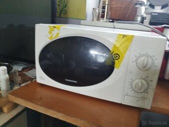 Predám mikrovlnnu rúru