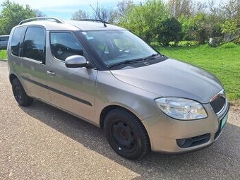 SKODA ROOMSTER BENZÍN 2009