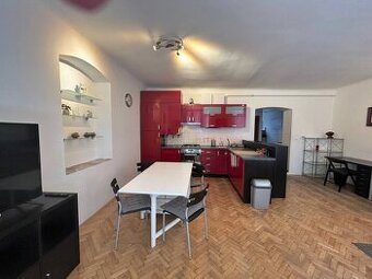 Prenájom veľký 2 izbový byt, Vazovova ulica, Bratislava I. S