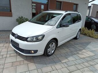 VOLKSWAGEN TOURAN 2.0 TDI CR 103 kW DSG6 MATCH BI-XENÓN