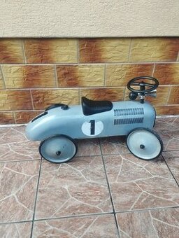 Detské autíčko retro plechové podobne ako moskvič