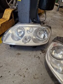 Svetlá vw touran
