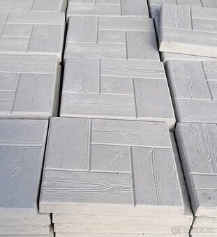 Betónová dlažba AKCIA 30x30x3 cm vzor drevo 800m2