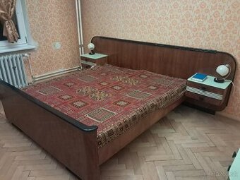 Retro vintage mid century manzelska postel