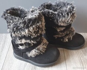 Predam cizmy velkost 23