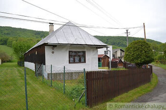 Malebná drevenica s dušou v Havaji