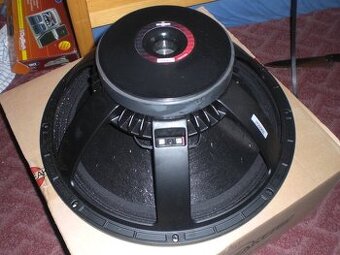 18" raz hrané / nové 600W, 8 Ohm B&C Speakers 18PS76