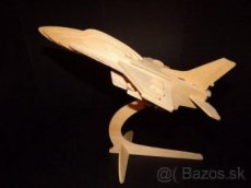 3D drevené puzzle stíhačka F-16 Falcon