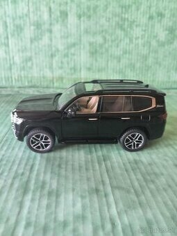 TOYOTA LAND CRUISER-GXR,1:24 -
