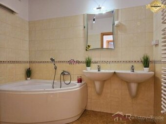 Priestranný 3 izb. byt priamo v centre Liptovského Mikuláša