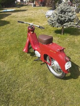 Predam 3 motocikle zo zbierky pojzdne.