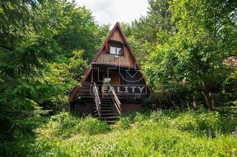 Dvojpodlažná drevená chata, Nemecká, 300m2