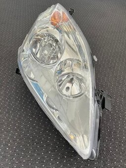 Predám hlavný svetlomet Opel Zafira B