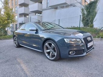 Predám Audi S5 4,2 V8 manuál