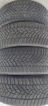Zimné Goodyear 215/55R17