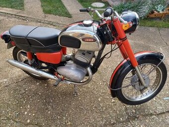 Jawa 350 Californian