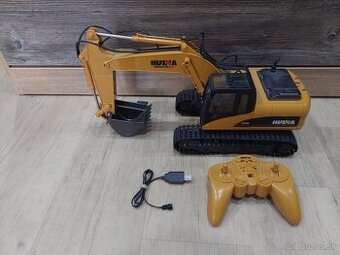 Velky bager na dialkove_REZERVOVANE - 1