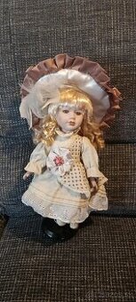 porcelanova babika   38m