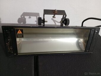 Silný stroboskop 2000W