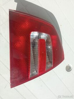 Octavia 2 zadné svetlo