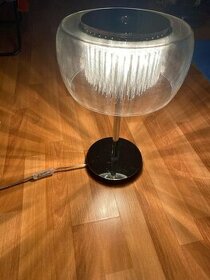 Luxusná stolová lampa