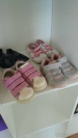 Rôzna dievčenská  obuv - 1